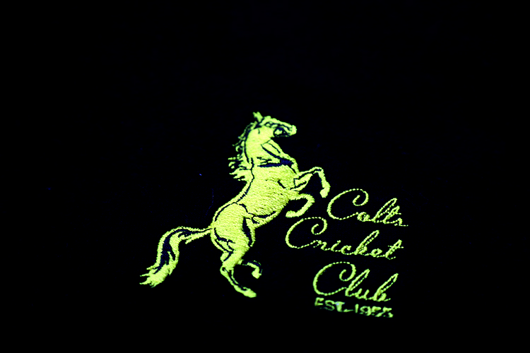 Healong时尚风格休闲连帽衫批发男士空白运动服定制黑色连帽衫运动衫