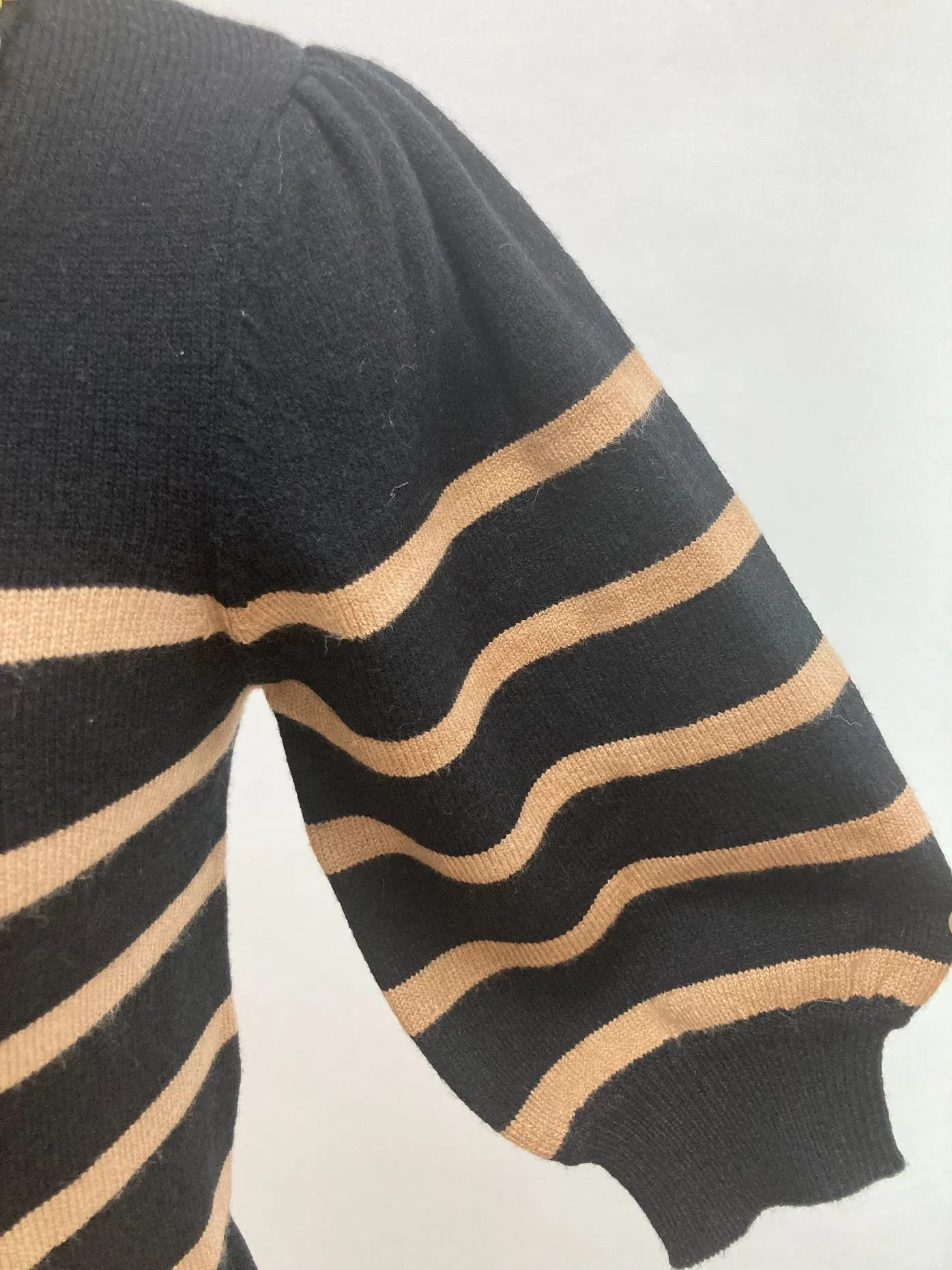 秋冬新款圆领毛衣针织女款