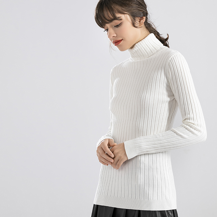 白色适合2025热卖新款时尚棉质龟领毛衣为女性