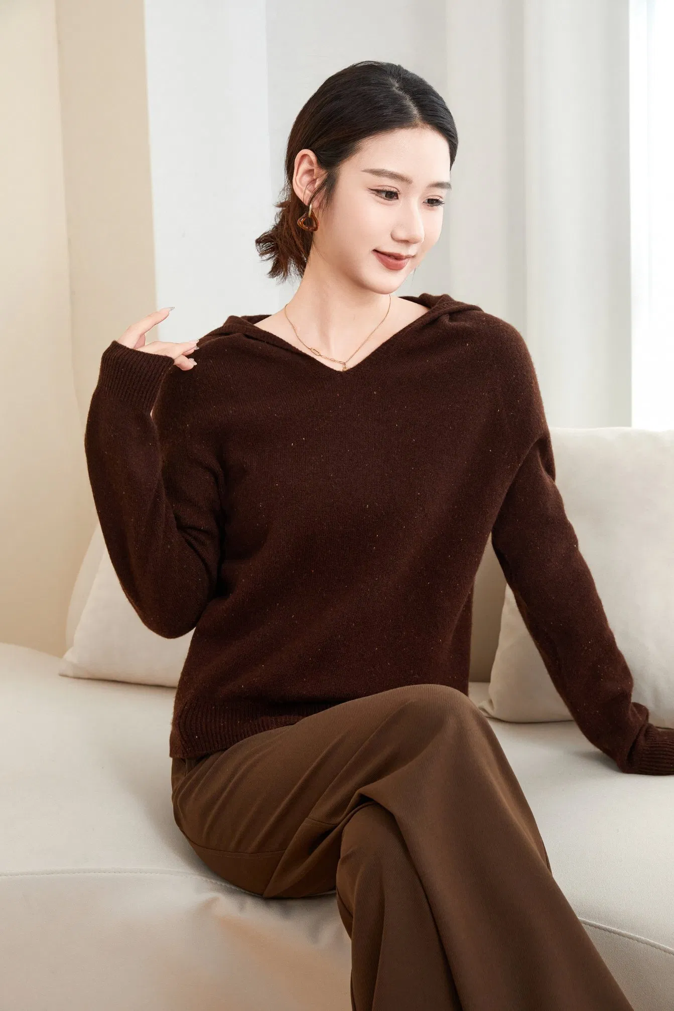 Women&amp;prime;S秋冬纯色100%羊毛连帽休闲套头毛衣