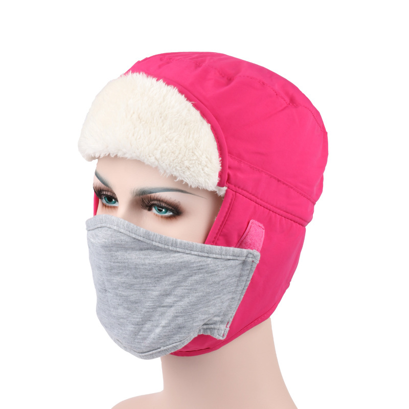 冬季捕猎者骑兵飞行员爱斯基摩人帽子与耳瓣寒冷的天气