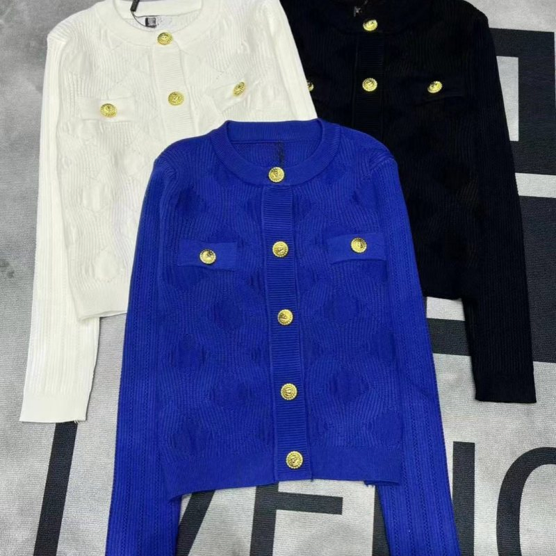 女性时装设计师服装厂Sml网上影响者营销豪华服装