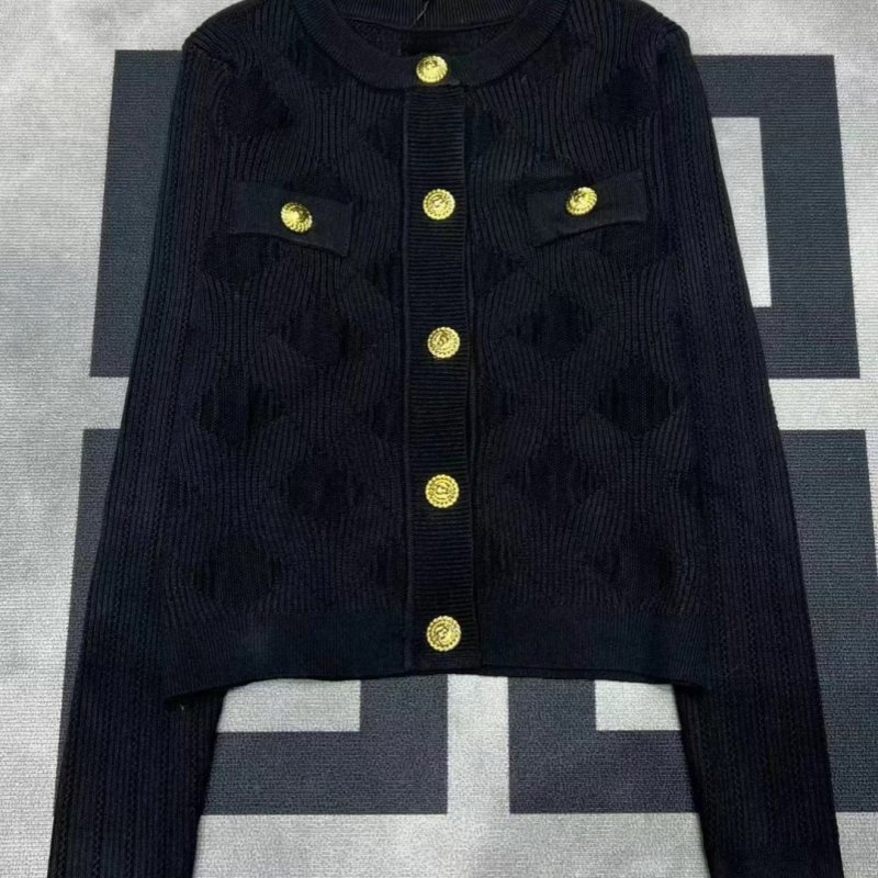 女性时装设计师服装厂Sml网上影响者营销豪华服装