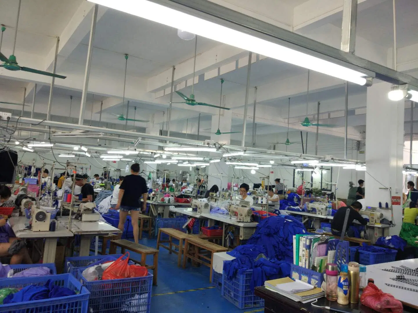 广州制造商休闲翻领修身开衫时尚热卖毛衣男厂便宜