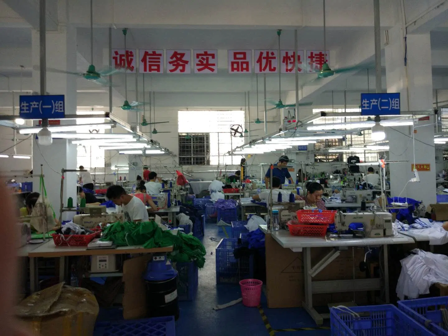 广州制造商休闲翻领修身开衫时尚热卖毛衣男厂便宜