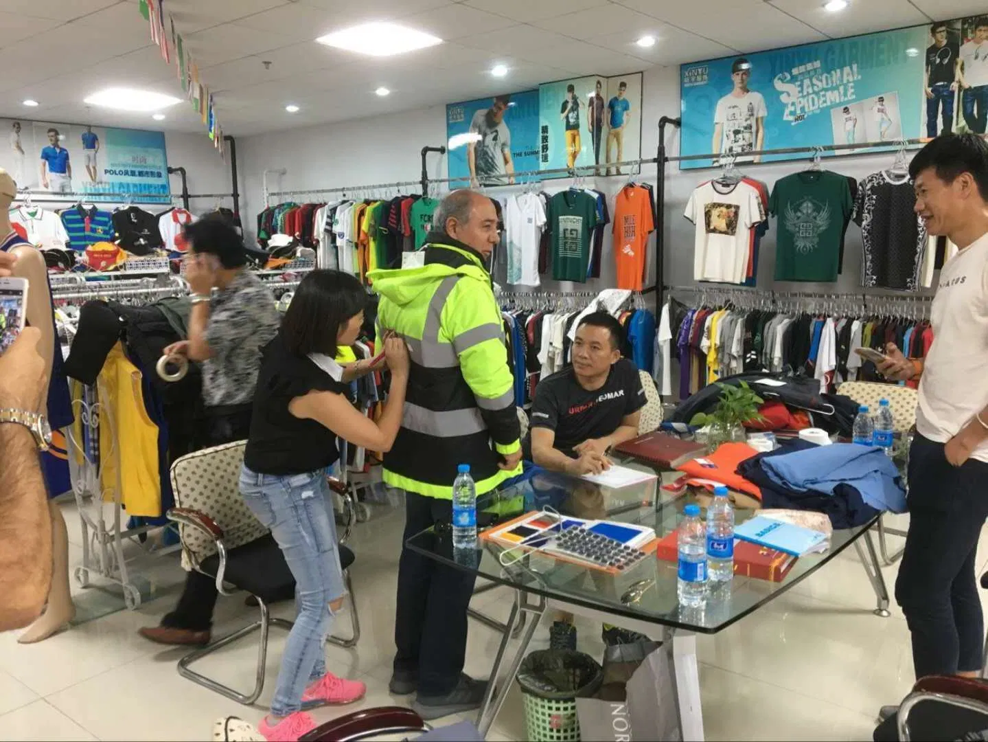 广州制造商休闲翻领修身开衫时尚热卖毛衣男厂便宜