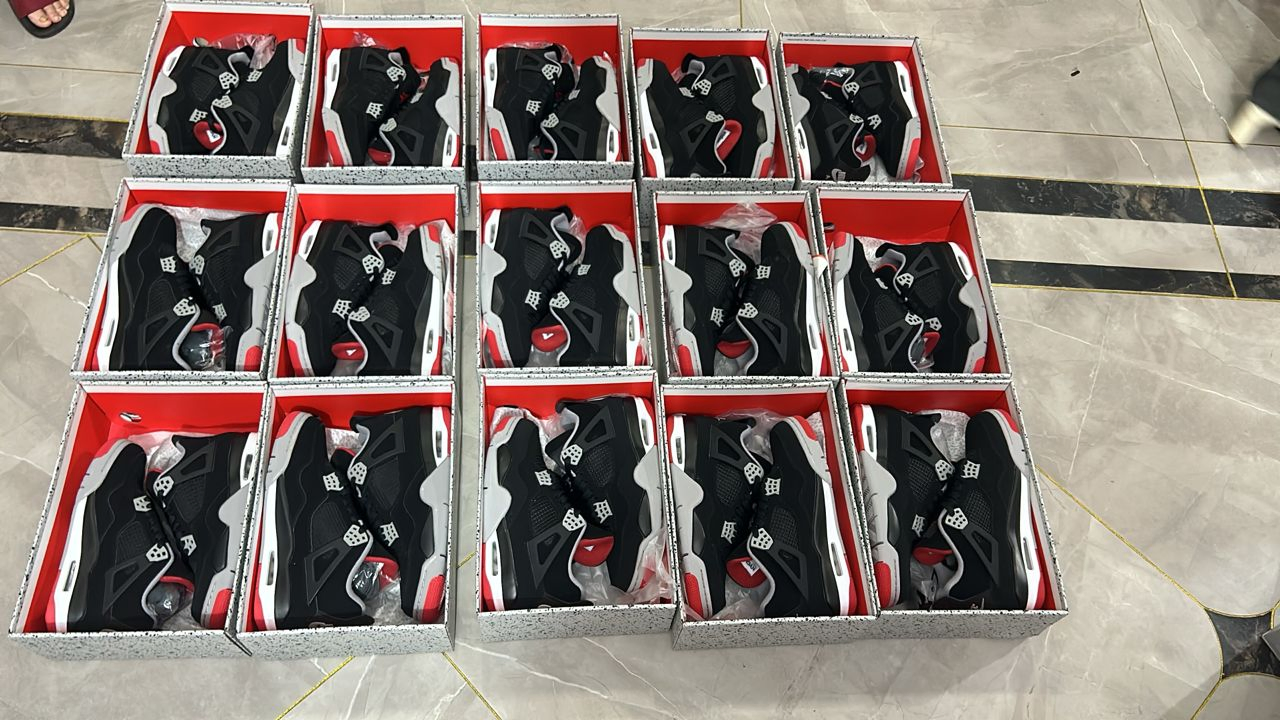 设计师毛衣男装超大批发奢侈品时尚中国工厂